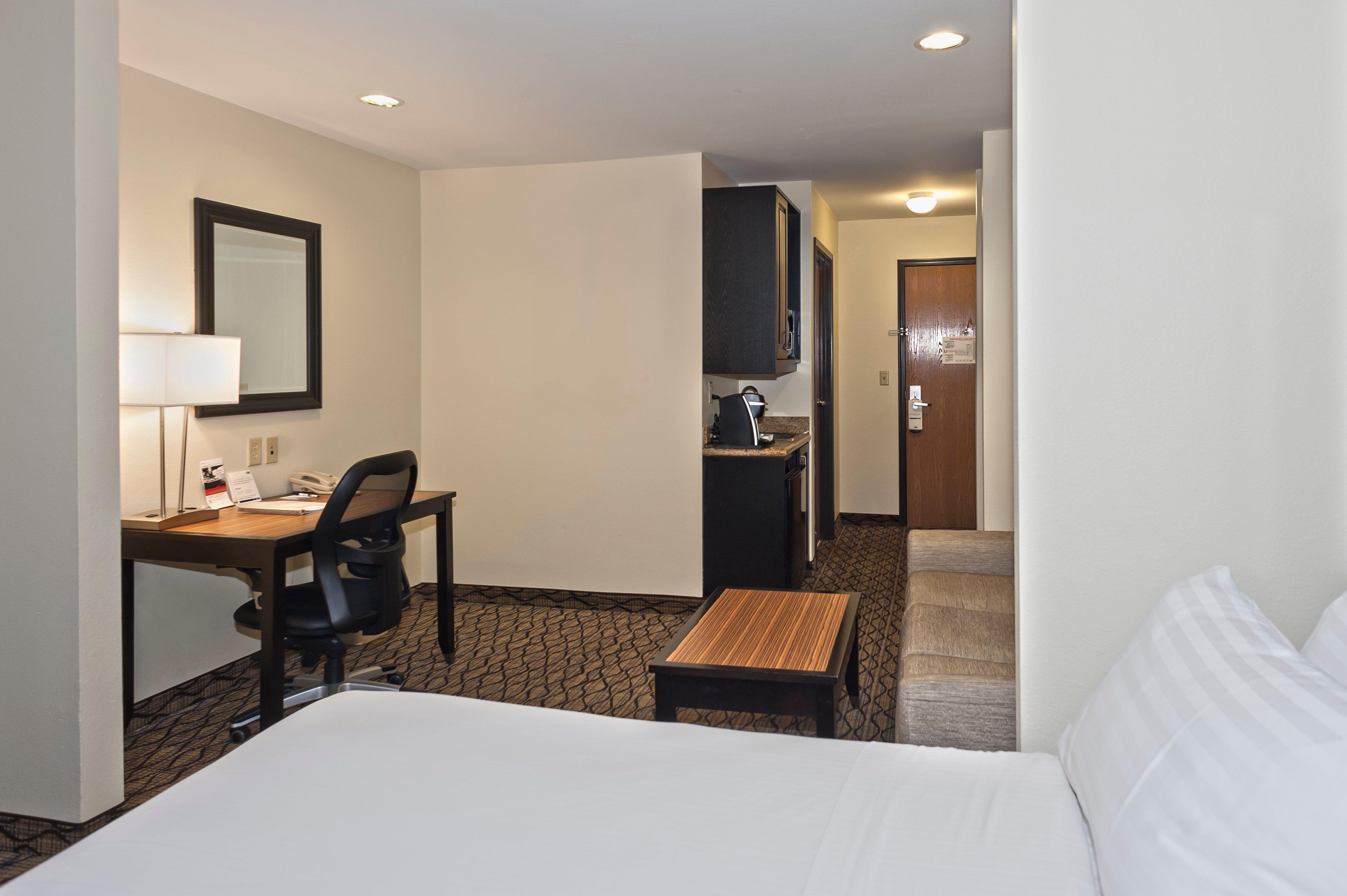 Holiday Inn Express Hotel & Suites Chanhassen By Ihg Bagian luar foto