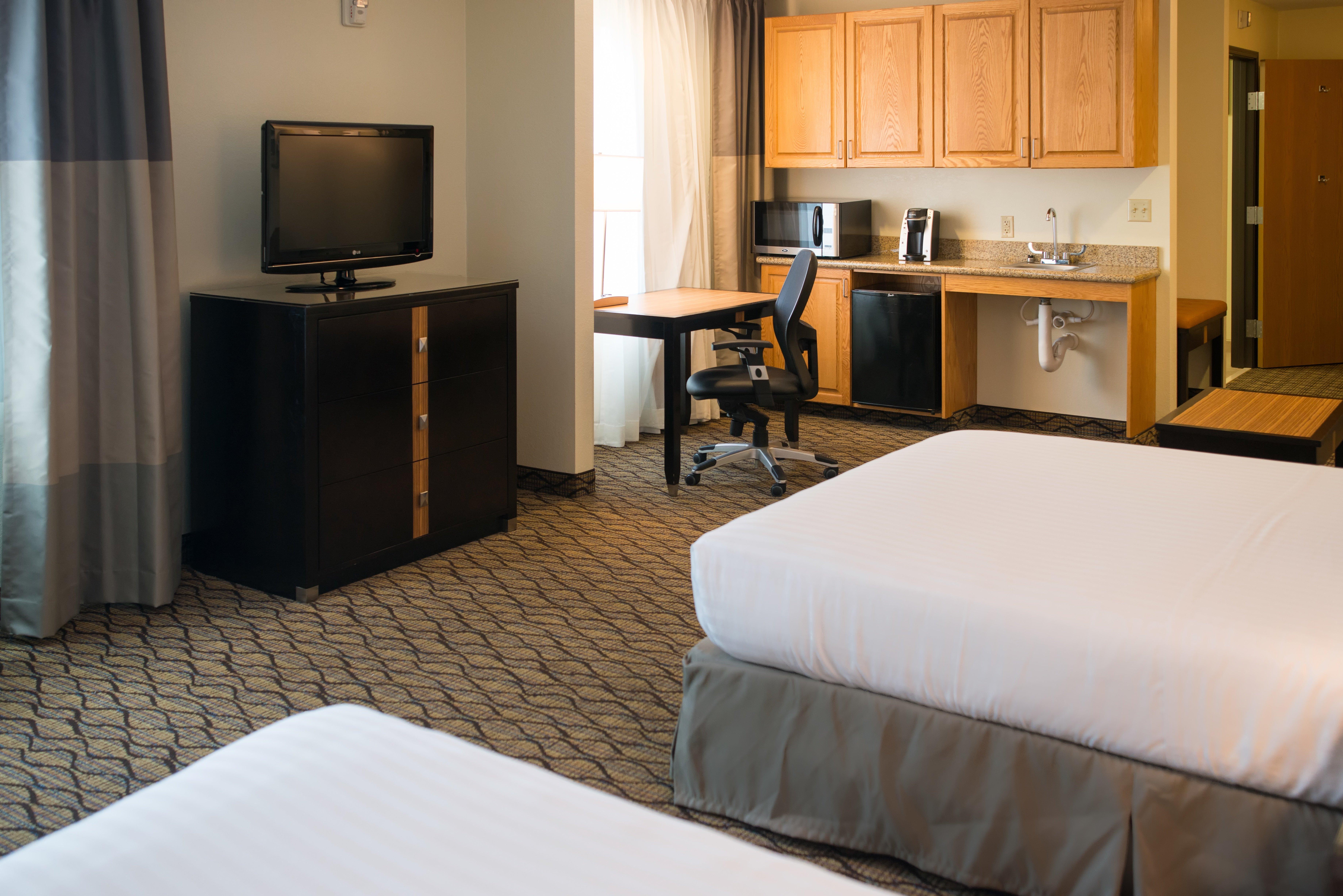 Holiday Inn Express Hotel & Suites Chanhassen By Ihg Bagian luar foto