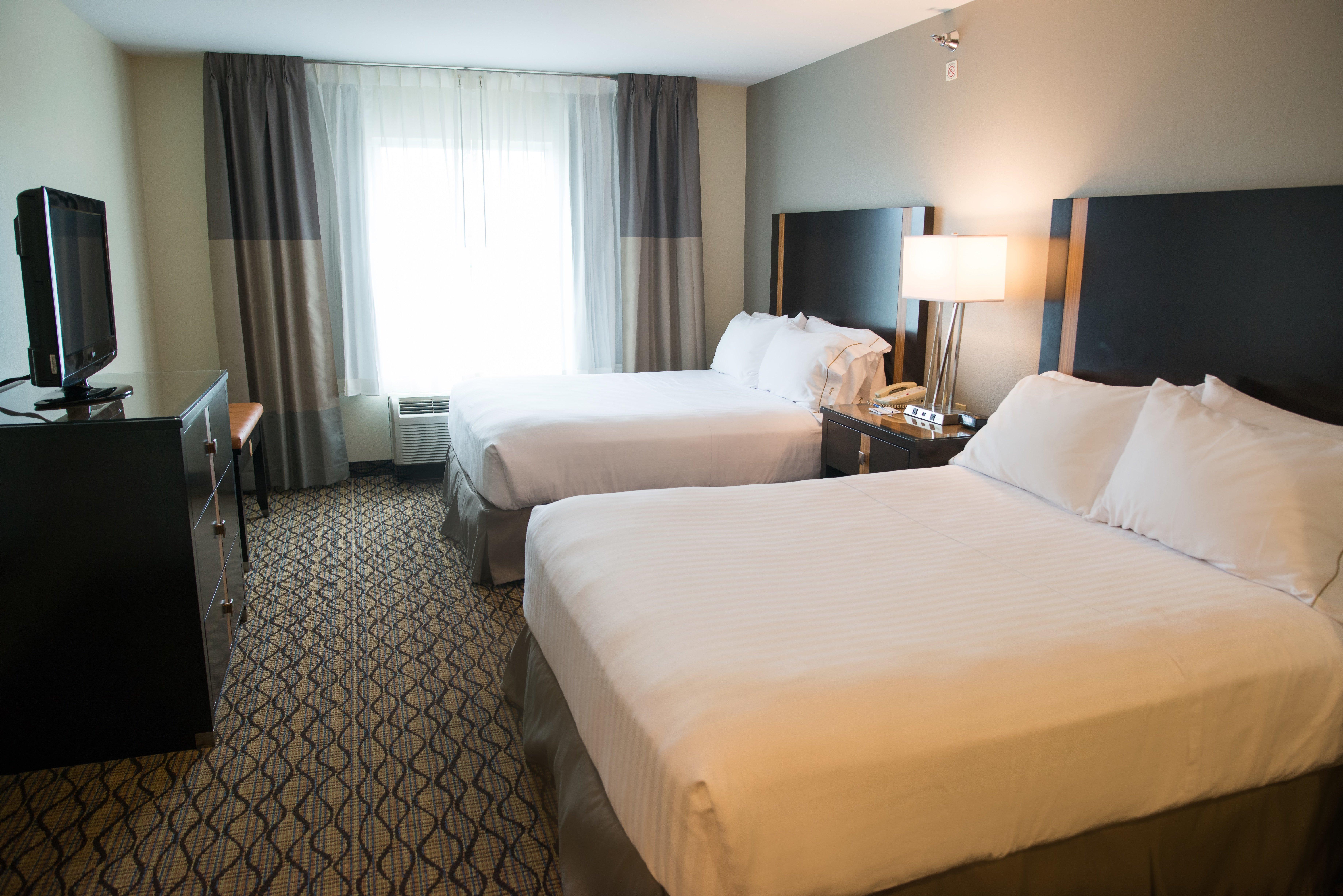 Holiday Inn Express Hotel & Suites Chanhassen By Ihg Bagian luar foto