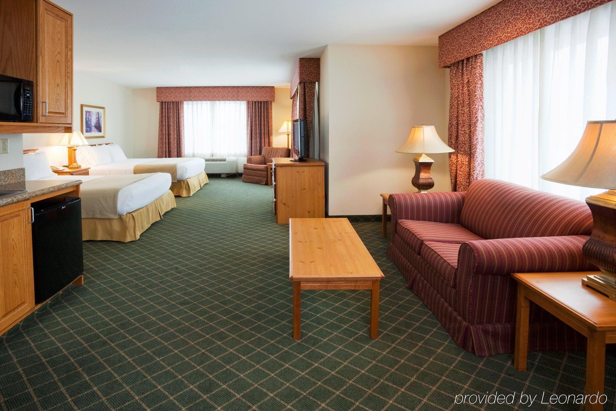 Holiday Inn Express Hotel & Suites Chanhassen By Ihg Ruang foto